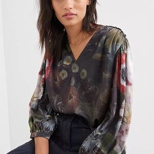 Gray and Green Pleated 3/4 Sleeve Blouse